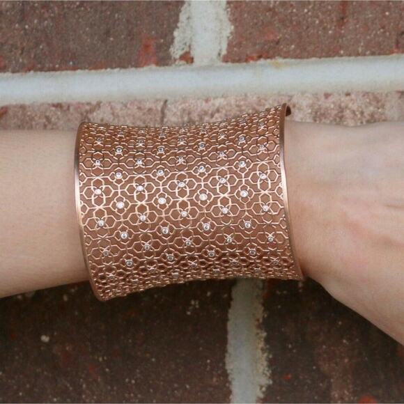 Kendra Scott JUDE Logo ROSE GOLD Wide Cuff Bracelet with Crystals New! - Picture 11 of 11